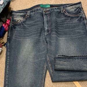 Plus sized men’s jeans